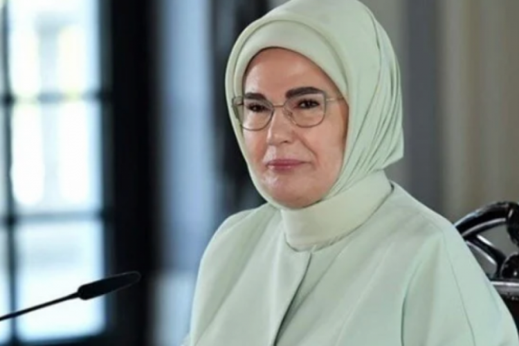 Emine Erdoğan'dan Dünya Emzirme Haftası paylaşımı