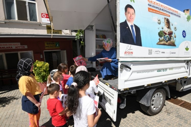 Gezici Kütüphane 1 yıldır yollarda