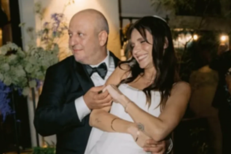 Meriç Aral'dan karnı burnunda yeni poz!