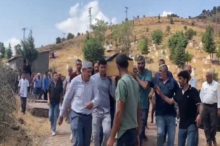 Maden ocağındaki göçükte ölen işçi, son yolculuğuna uğurlandı