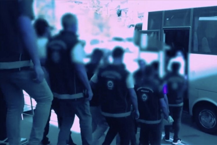 Bursa dahil 36 ilde operasyon! Göçmen kaçakçıları yakalandı...