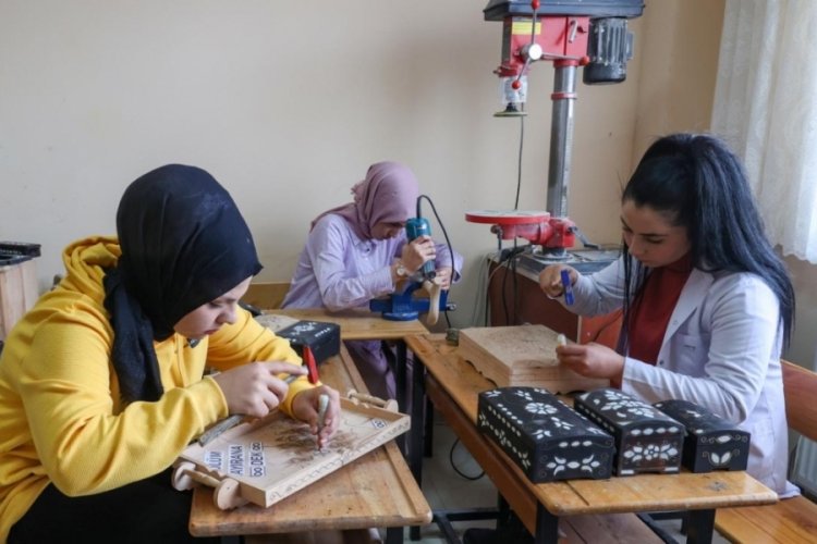 Aile Destek Merkezleri'nden bu yıl 60 bin kadın faydalandı