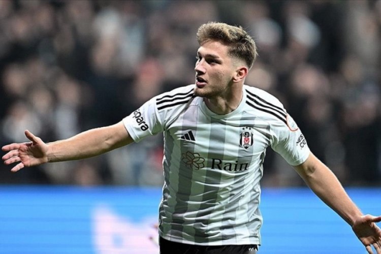 Beşiktaş'ta genç oyuncu ile yollar ayrıldı! Flaş açıklama...