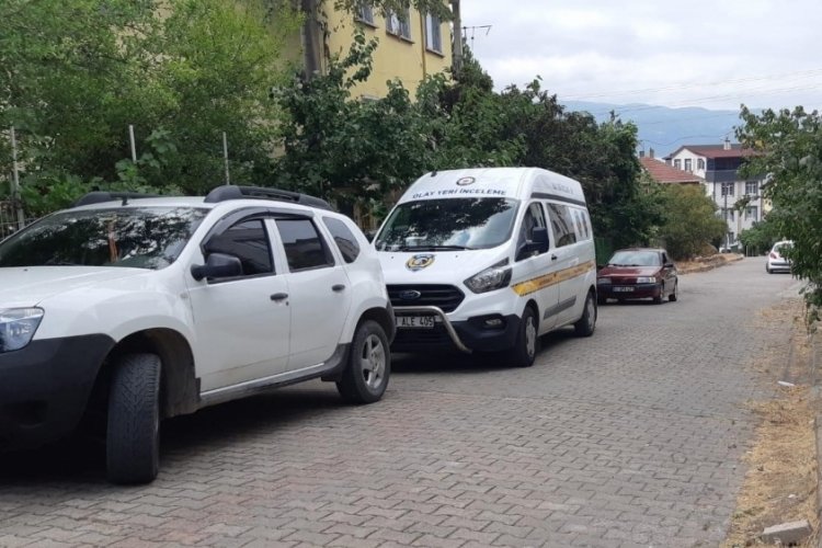 Sağlık çalışanı evinde ölü bulundu