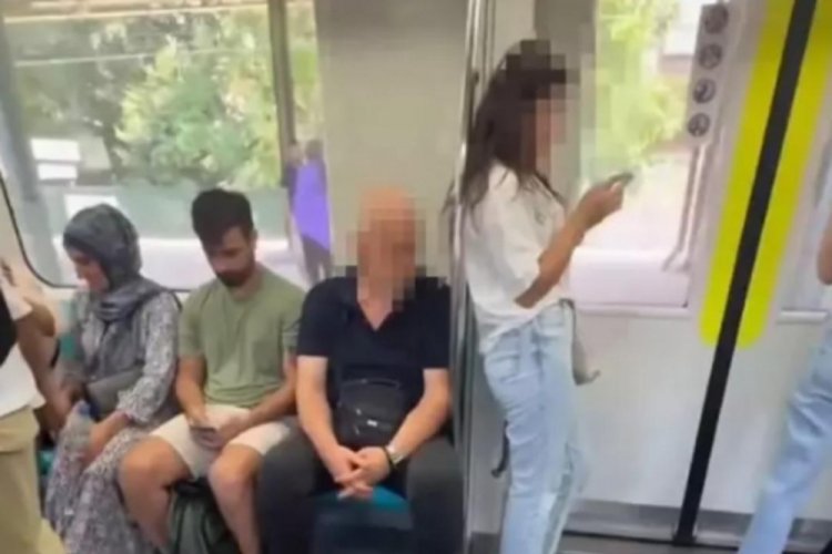 Metroda "pes" dedirten görüntü!