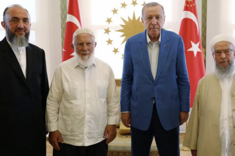 Cumhurbaşkanı Erdoğan, İsmailağa cemaatini ağırladı