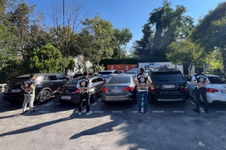 Konvoy yapıp trafiği kilitlediler! Polisten ceza geldi...