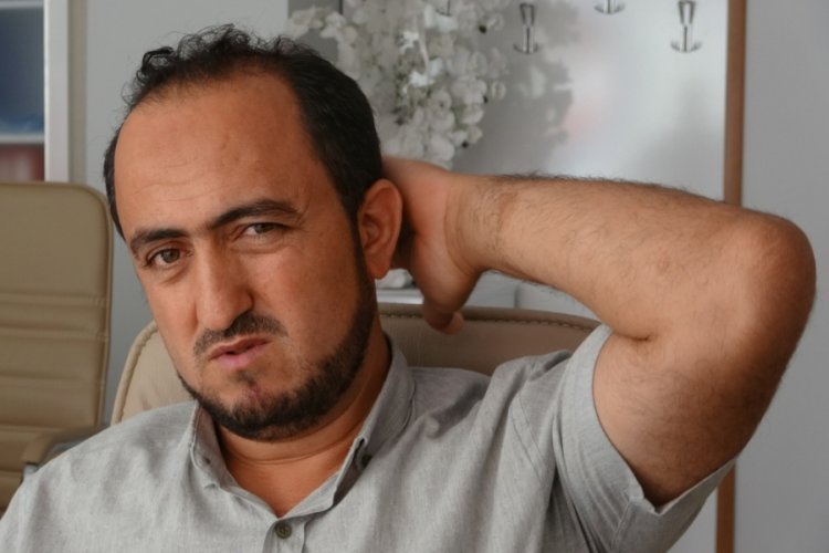 İmamı darp ettiler: Diğerleri de izledi!