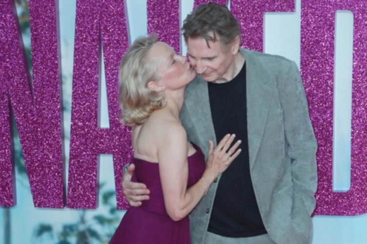 Pamela Anderson ile Liam Neeson ilişkisine aileden onay