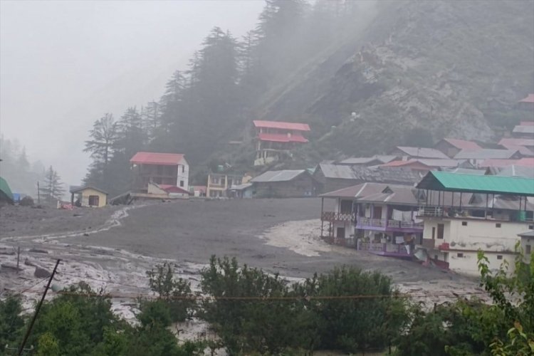 Hindistan'da heyelan felaketi! Çok sayıda ölü var...