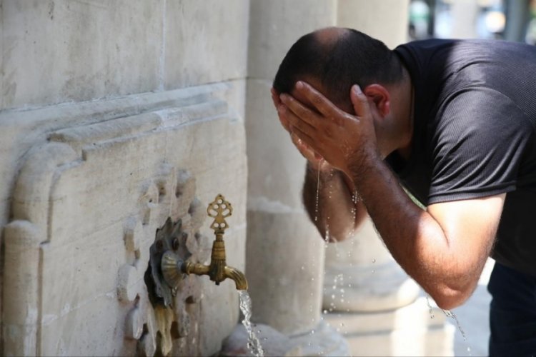 Türkiye kavruluyor! 24 kentte sıcaklıklar 40 dereceyi aştı...