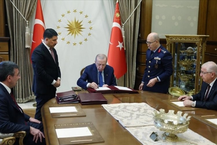 Yüksek Askeri Şura kararları Resmi Gazete'de yayımlandı