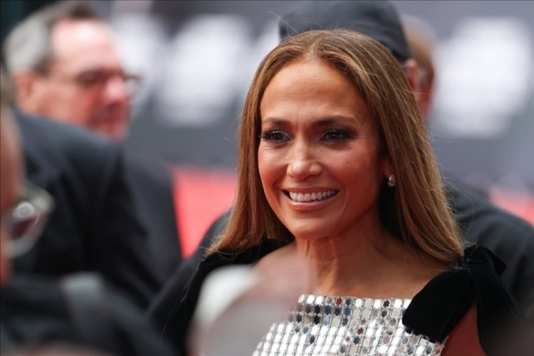 Jennifer Lopez, İstanbul'da konser verdi 