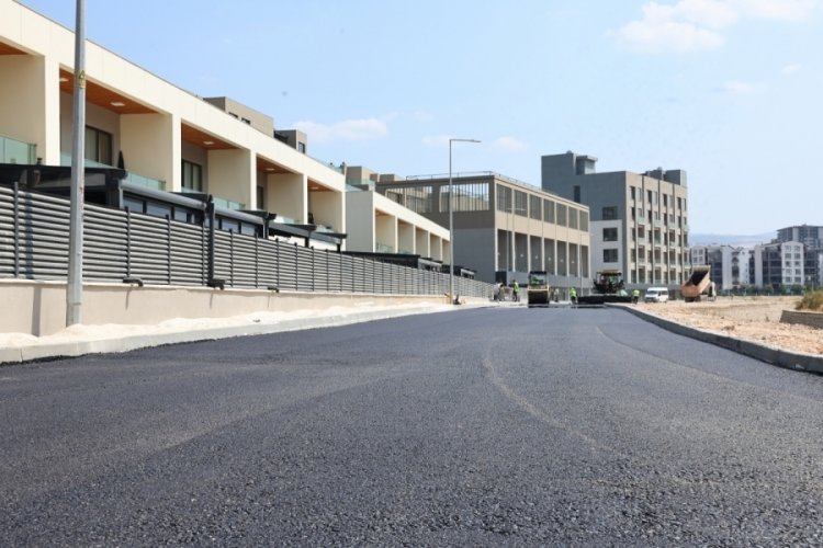 Balkan Mahallesi'nde yollar asfaltlanıyor