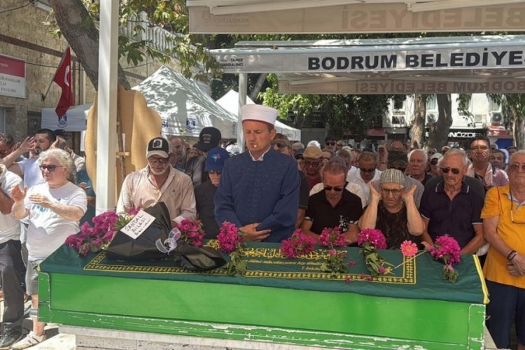 Ünlü sanatçının cenazesi alkışlarla uğurlandı!