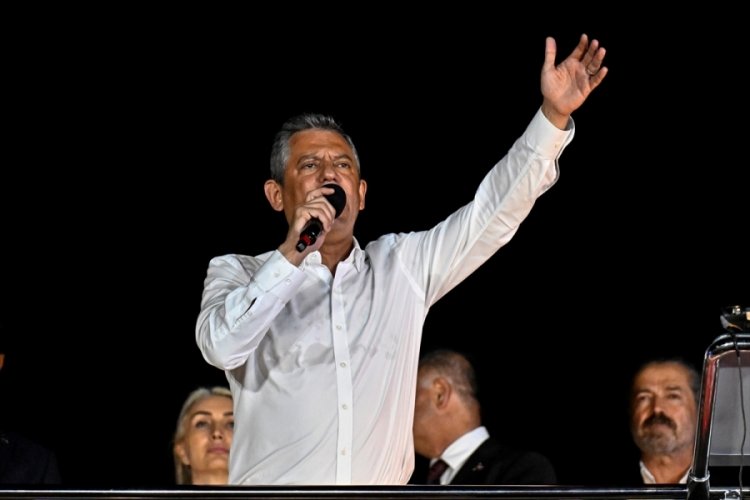 CHP Genel Başkanı Özel: "Ekrem Başkan masumdur"