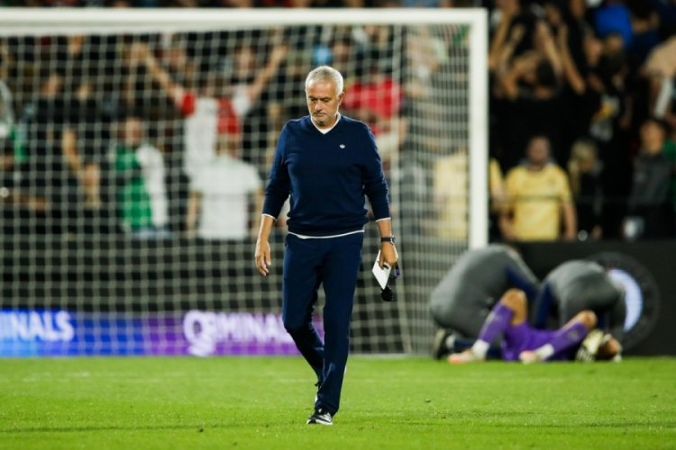 Jose Mourinho, Feyenoord rövanşı için taraftara güveniyor