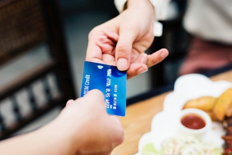 Ticaret Bakanlığı'ndan 5 yemek kartı şirketine ceza yağdı!