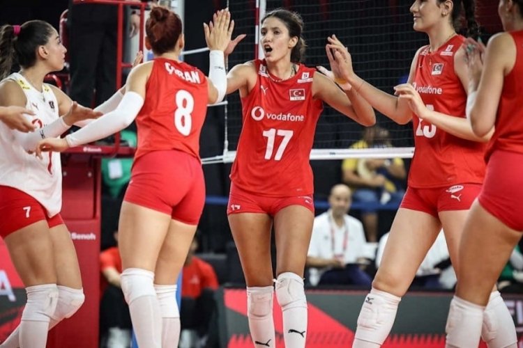 Harikasınız kızlar: Milli takım zaferle başladı