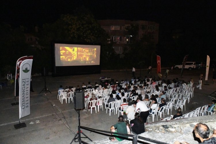 Osmangazi'de yaz akşamları sinema ile şenleniyor