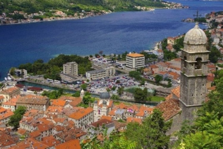 Yunan adalarına gidemeyenlerin yeni tercihi: Vizesiz diye akın akın gidiyorlar