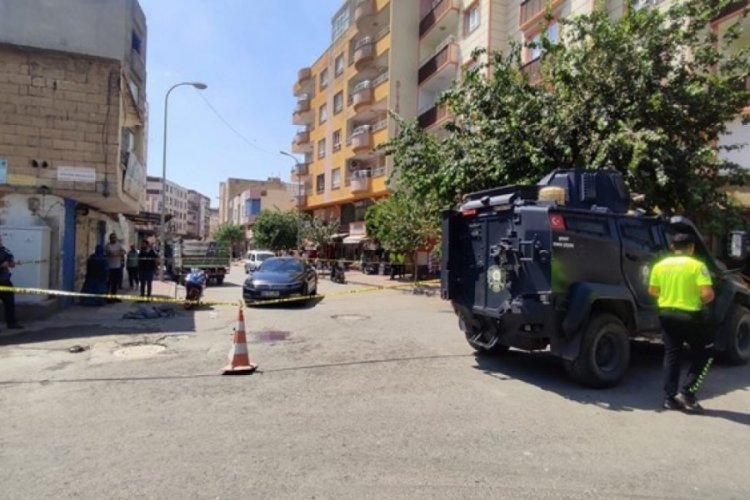 Akrabaların kavgası ortalığı karıştırdı: Bir ölü, üç yaralı