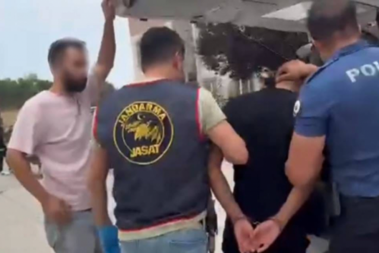 33 yıl hapis almıştı! Bakın nerede yakalandı...