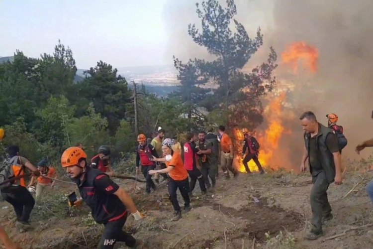 Alevlerin arasında arkadaşlarını bulamayan işçi büyük korku yaşadı