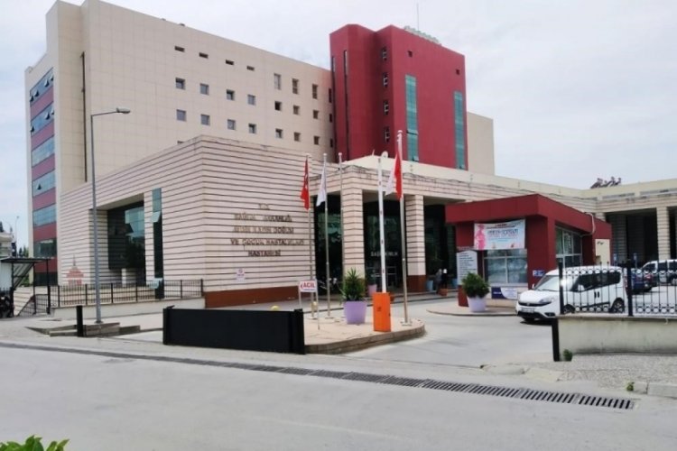 Hastanede doğum kavgası! Kocasını polis zoruyla kovdurdu...