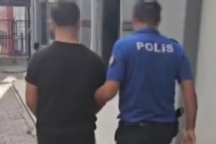 Genç kıza yumruk atıp bayıltan taksici gözaltına alındı 
