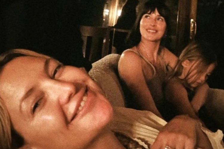  Dakota Johnson ve Kate Hudson yine birlikte tatile çıktı 
