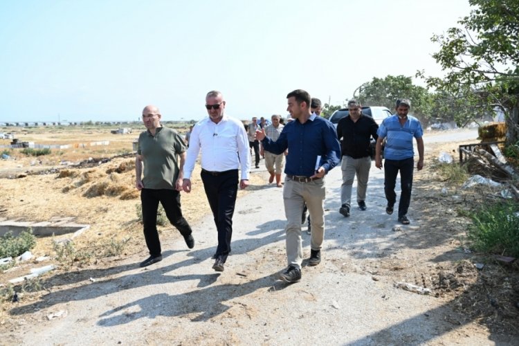 Karacabey Belediyesi'nden Bayıraltı'nda temizlik mesaisi
