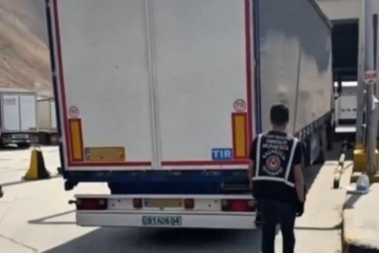 Tırda 65 kilo uyuşturucu ele geçirildi! Dev operasyon...