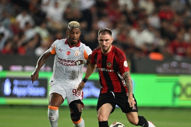 Son şampiyon Galatasaray, sezonu 3 puanla açtı