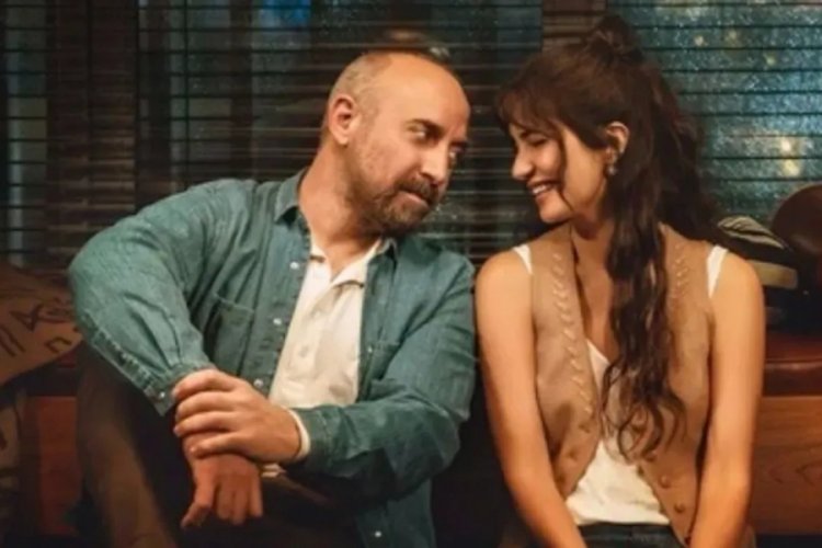 Tuba Büyüküstün ve 'Kral Kaybederse' sürprizi