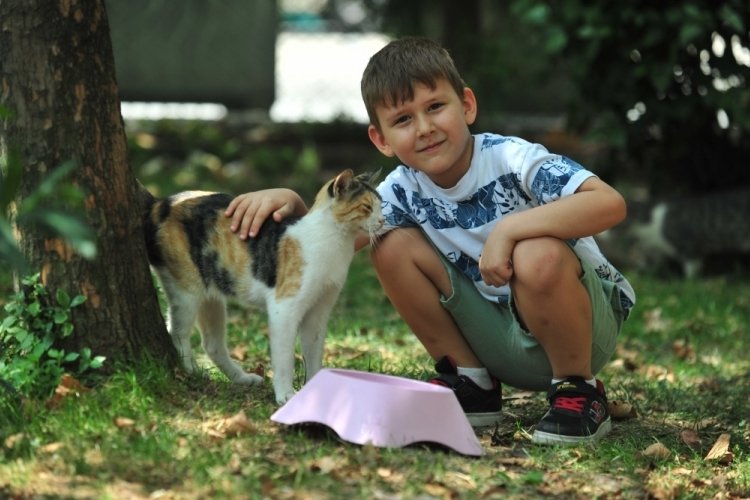 Bursalı aileden örnek olacak doğum günü hediyesi! Takipçisi kadar...