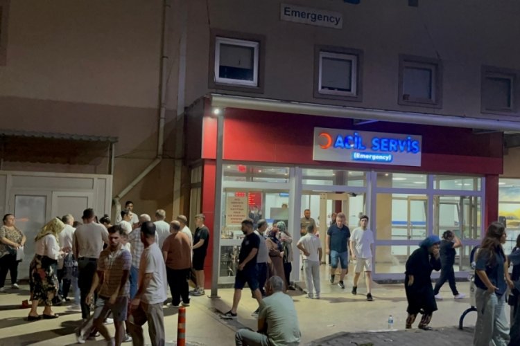 Tekstil fabrikasında çalışan 39 işçi gıda zehirlenmesi şüphesiyle hastaneye kaldırıldı