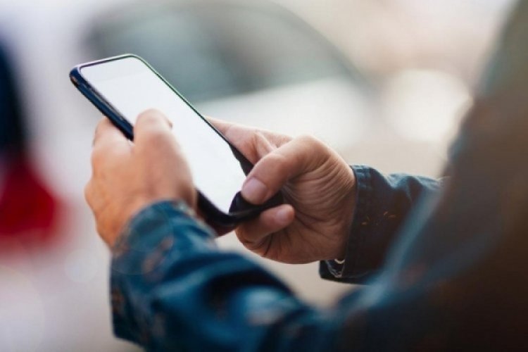 5 saatten fazla cep telefonu kullanıyorsanız dikkat! Bağımlı olabilirsiniz...