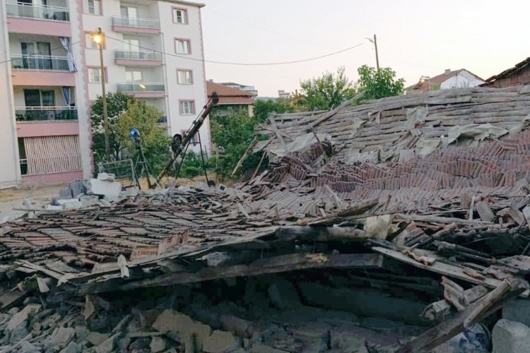Bakan Kurum: Ekipler hasar tespit için sahada