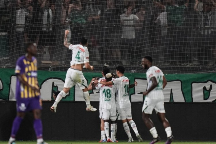 Konyaspor, Eyüp deplasmanında güle oynaya kazandı