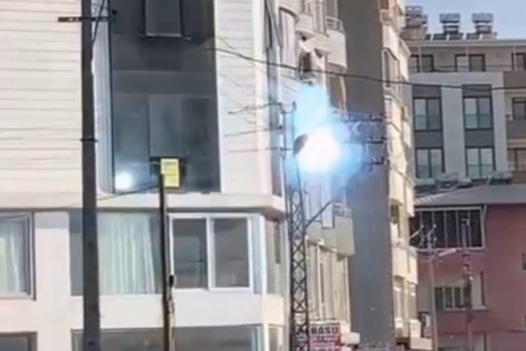 Aşırı sıcaklar elektrik hattında patlamalar yaşattı!