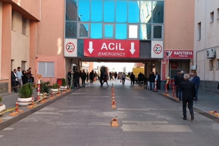 Çaya giren küçük kız çocuğu can verdi!