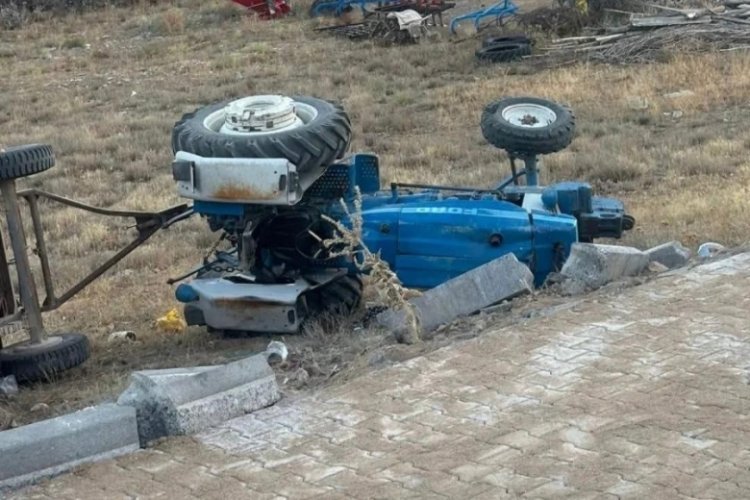 Traktör kazasında karı koca hayatını kaybetti