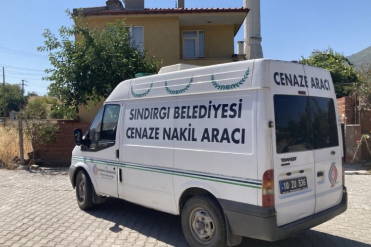 Balıkesir'deki depremde ölen vatandaşın cenazesi İzmir'e gönderildi 