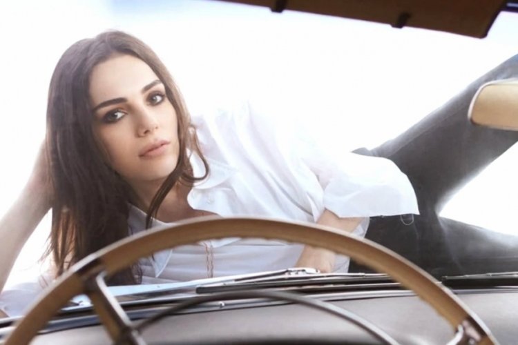 Yağmur Tanrısevsin'in partneri yapay zeka çıktı!