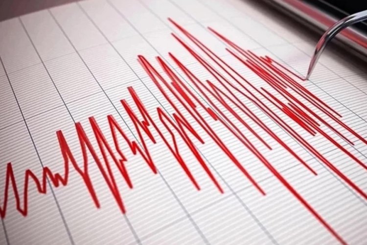 Endonezya'da deprem!