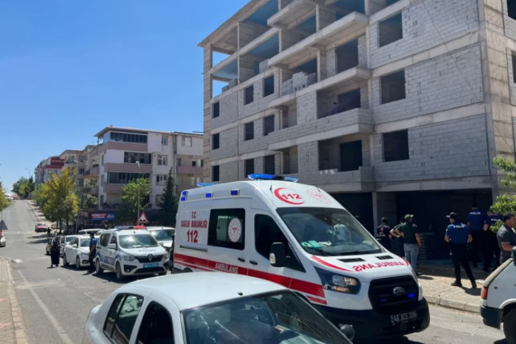 İnşaat işçisinin feci ölümü! 5. kattan zemine çakıldı