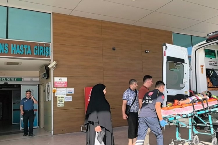 Bursa'da ikinci kattan düşen çocuğun durumu kritik...