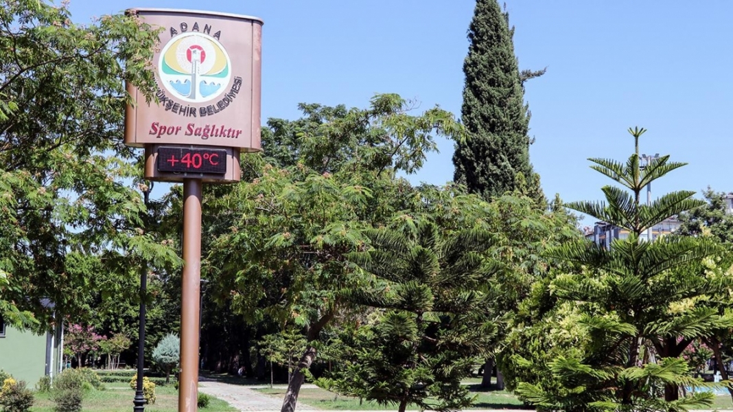 Türkiye, kavurucu sıcaklara teslim! 22 ilde 40 derece ve üstü görüldü...