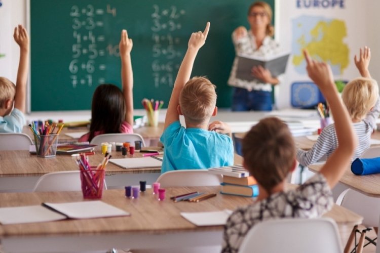 Ara tatil ne zaman 2025? Kasım ve Nisan ara tatil hangi tarihte? 2025-2026 Eğitim Dönemi okul tatil tarihleri 